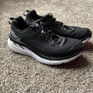Hoka one one Clifton 5